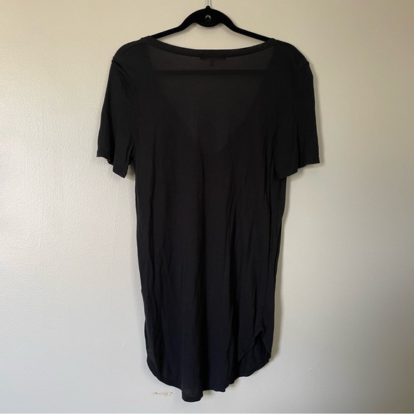 Truly Madly Deeply | Black Deep V-Neck Tee | Size Medium - Picture 7 of 10